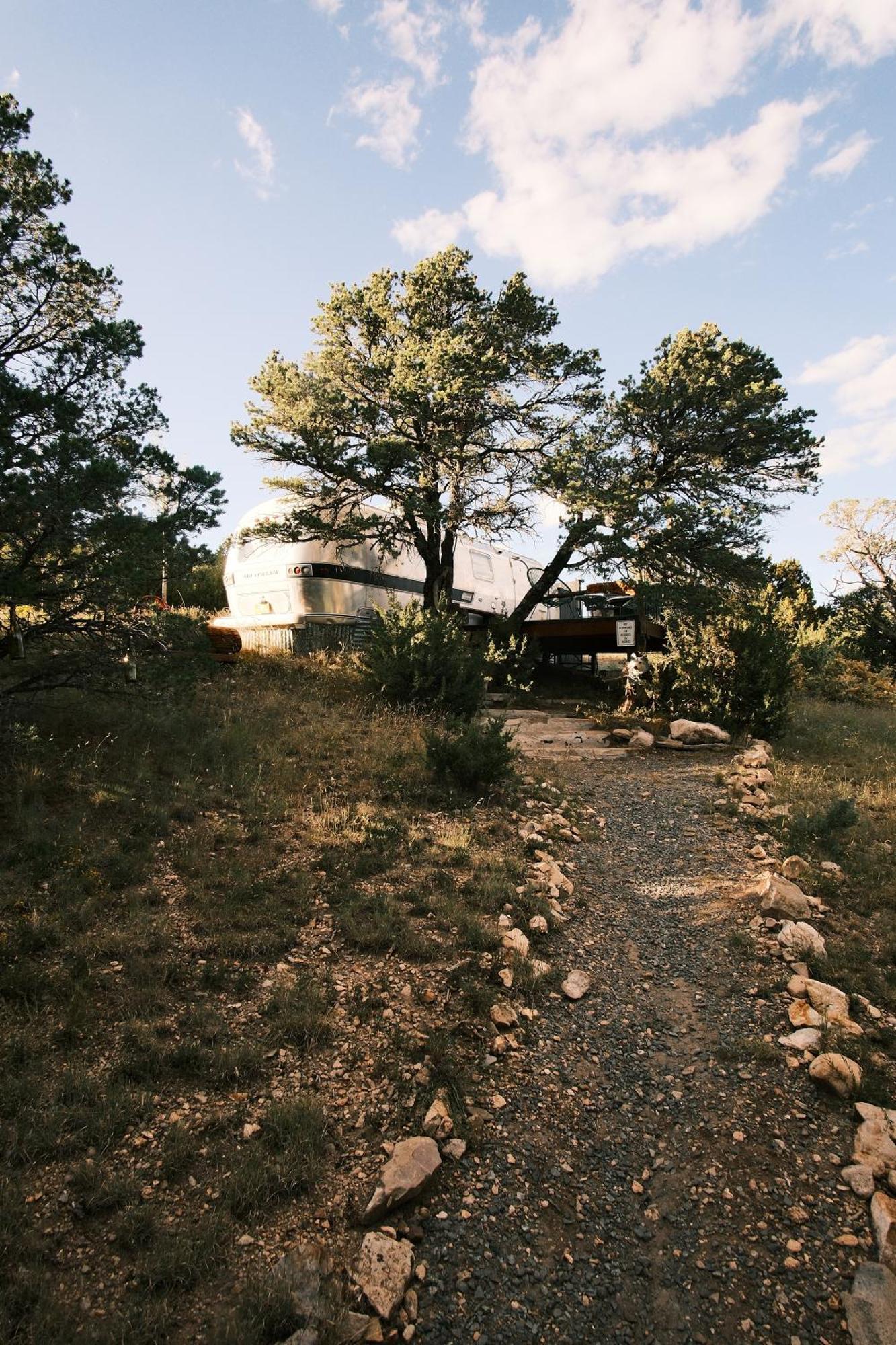 Holiday home Silver Bullet Airstream, El Mistico Glamping Ranch