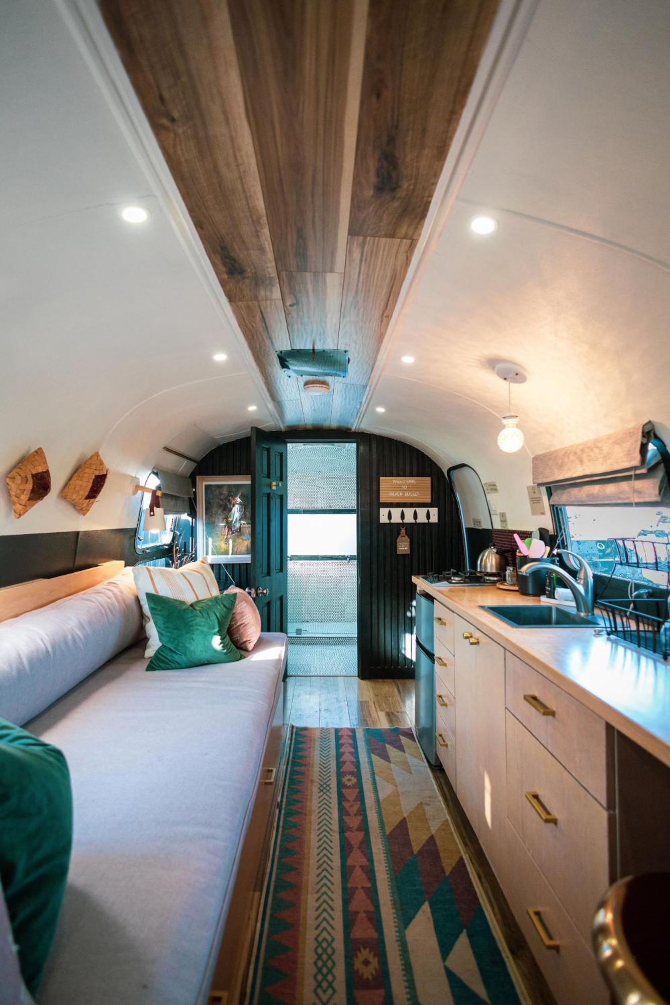 Holiday home Silver Bullet Airstream, El Mistico Glamping Ranch